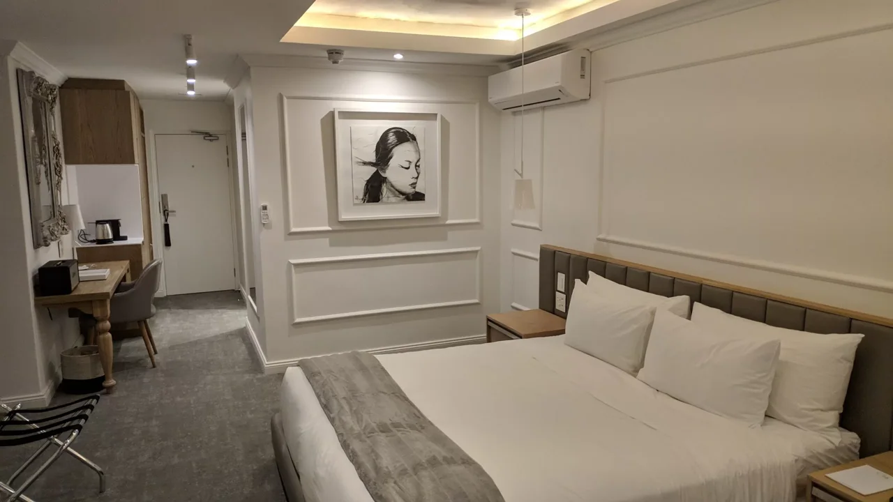 Hotel - The Marly · 23