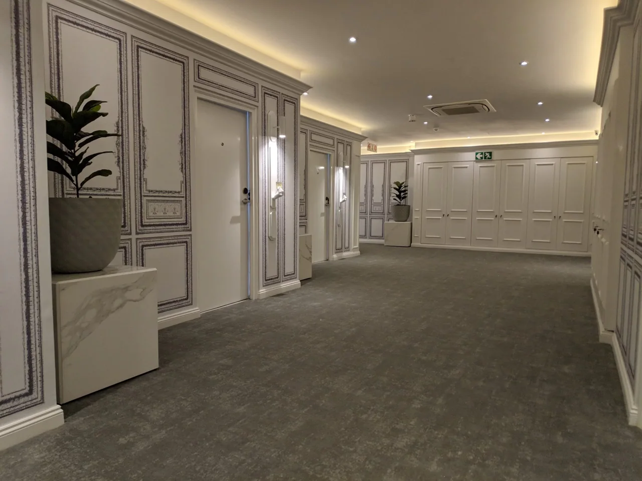 Hotel - The Marly · 14