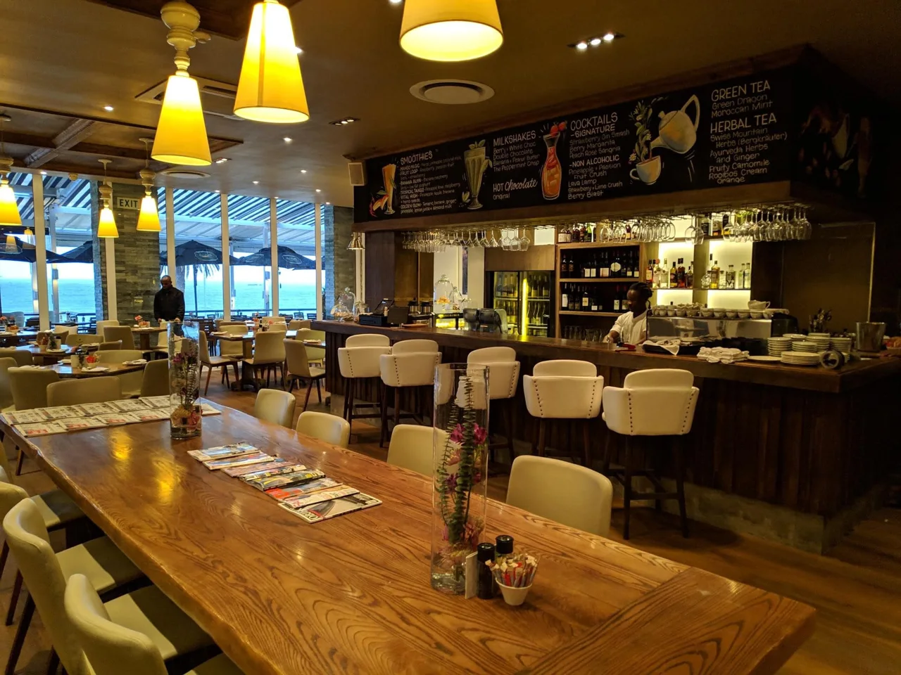 Restaurant - La Belle CB · 7