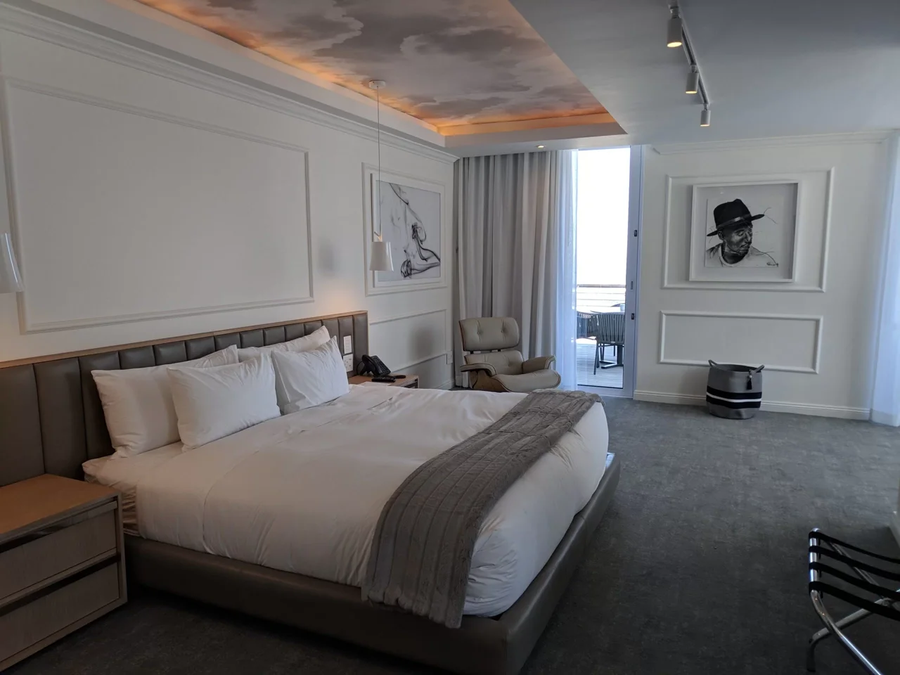 Hotel - The Marly · 24