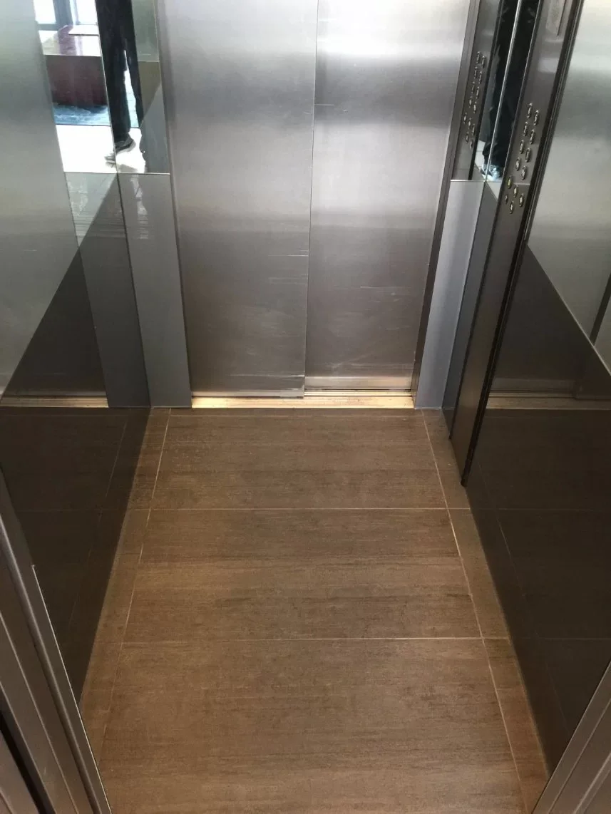 Apartment Elevator - The Marina · 5